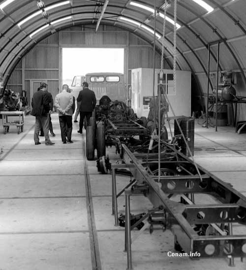 hino truck assemblage