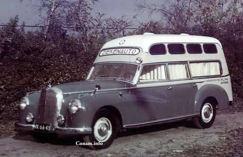 9 Dubbeldeks Ambulance