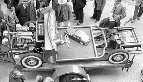 Afbeelding 5 De aankomst van de Joymobile op de Salon van Parijs in 1953