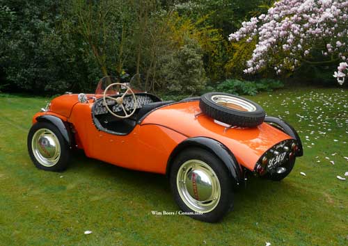 Willy Ton met Panhard Dyna X P1030777