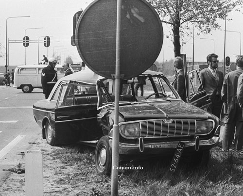 Ford Taunus verlengd leeuwen Foto 3A