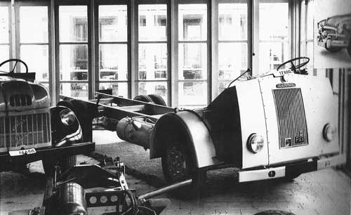 dennis-steyr-binckhorst-showroom-ca-1950