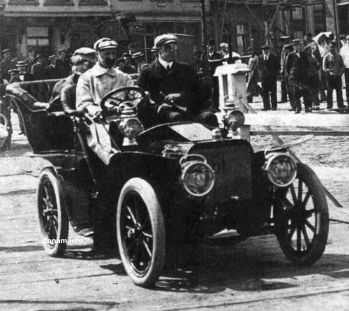 rijksnummer 61 Darracq a